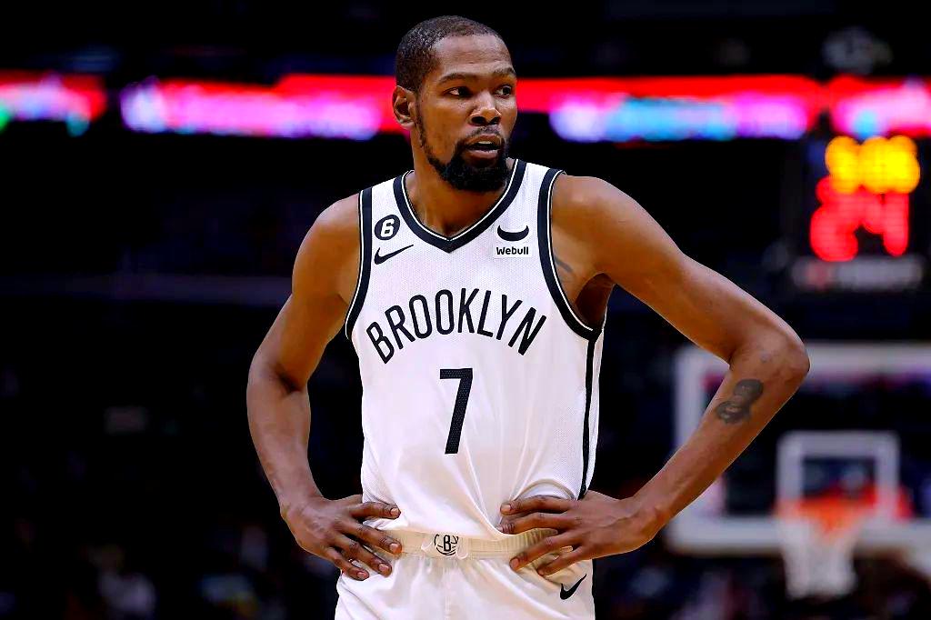 菲尼克斯太阳NBA逆转布鲁克林篮网，杜兰特末节连续得分